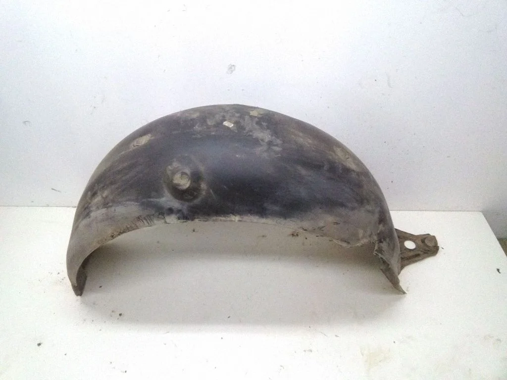 Tagumine poritiivakate – vasak