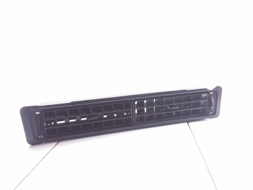 Dash center air vent grill BBC3708