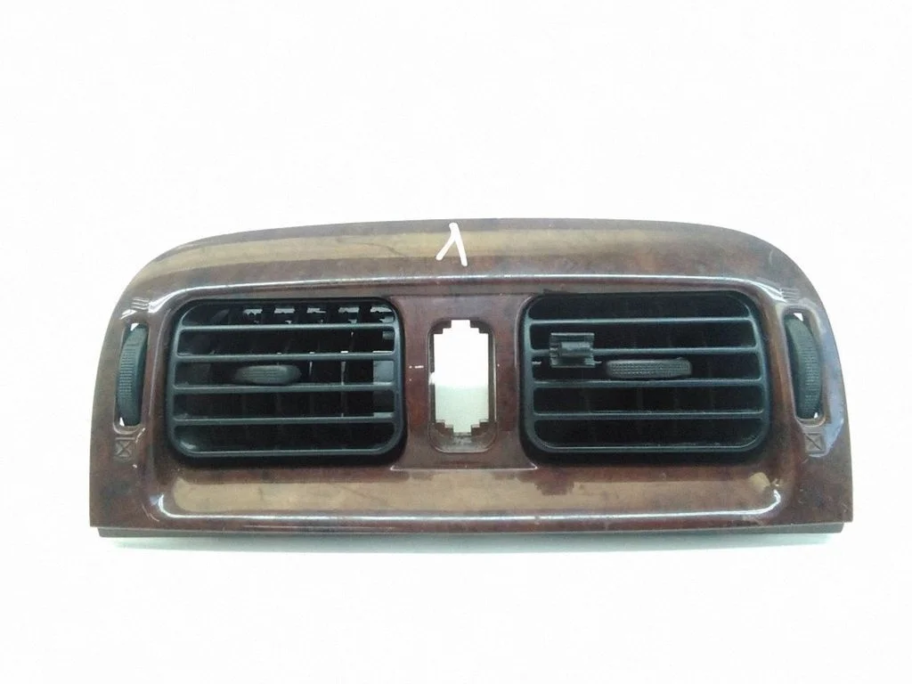 Dash center air vent grill CM933