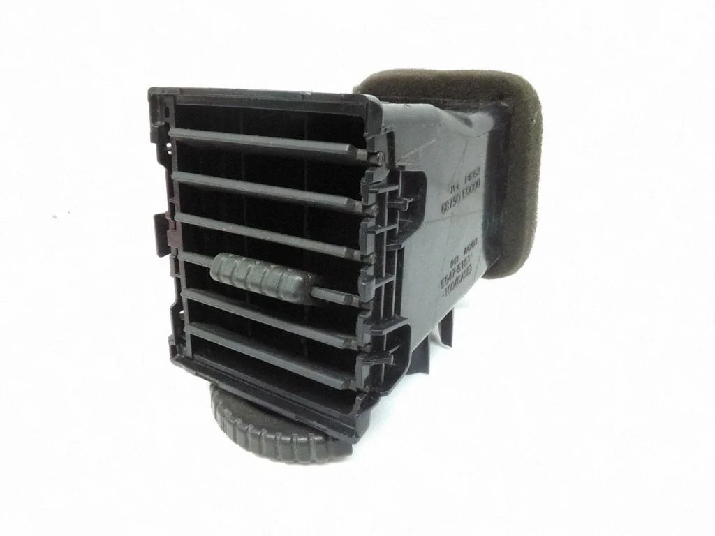 Dash center air vent grill 68750EQ000