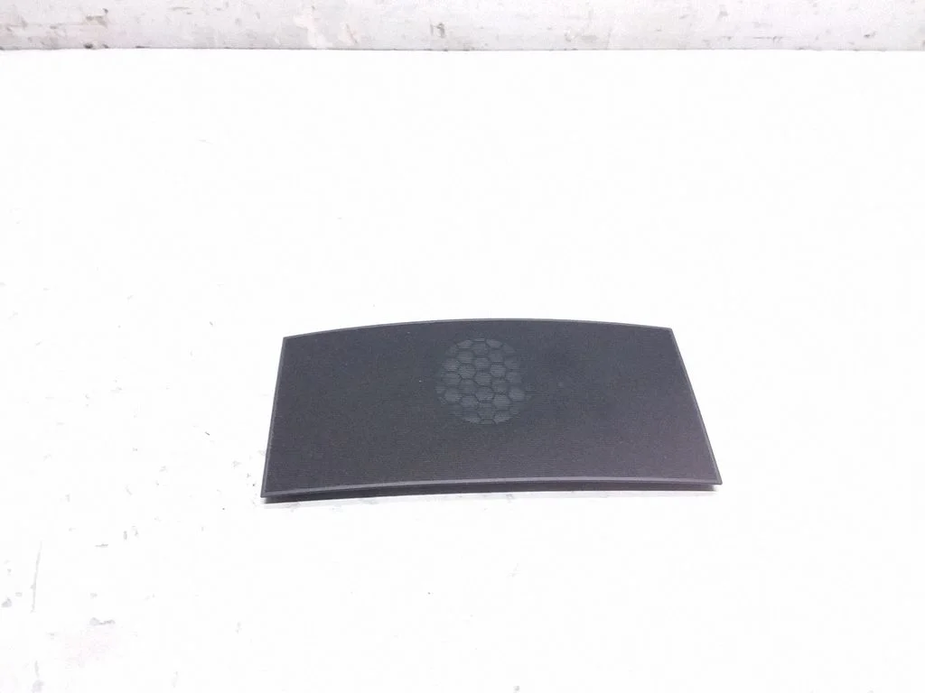 Dash center speaker trim cover – Mercedes-Benz Sprinter W906 (2006-2018)