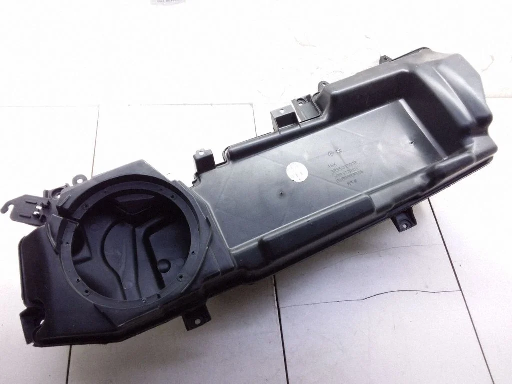 Dash center speaker trim cover – Audi A6 Allroad C6 (2006-2011)