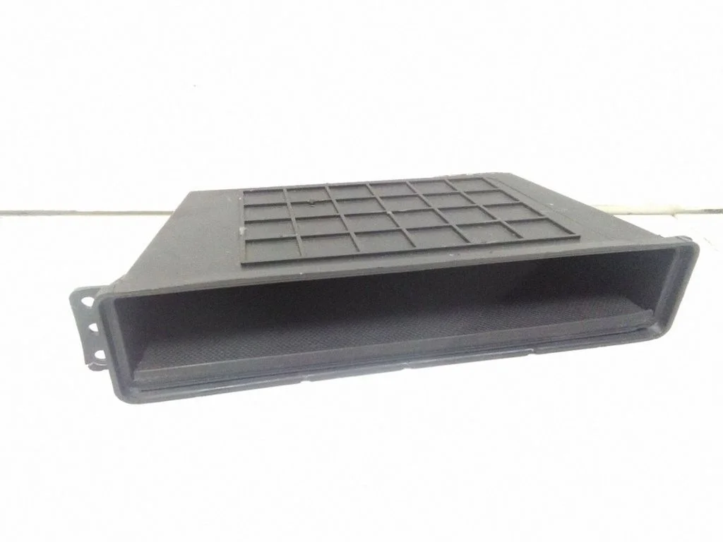 Glove box U006633800