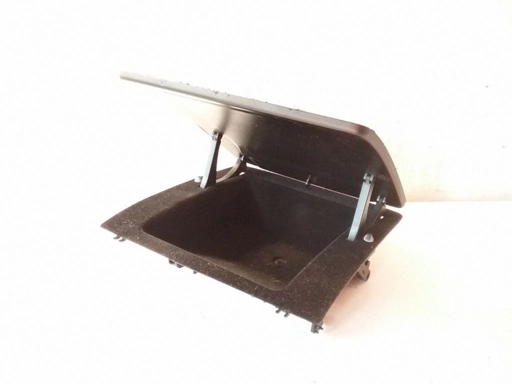 Glove box 1T2857921A