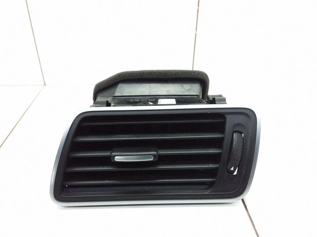 Dashboard air vent grill cover trim – Volkswagen Passat CC (2008-2016)