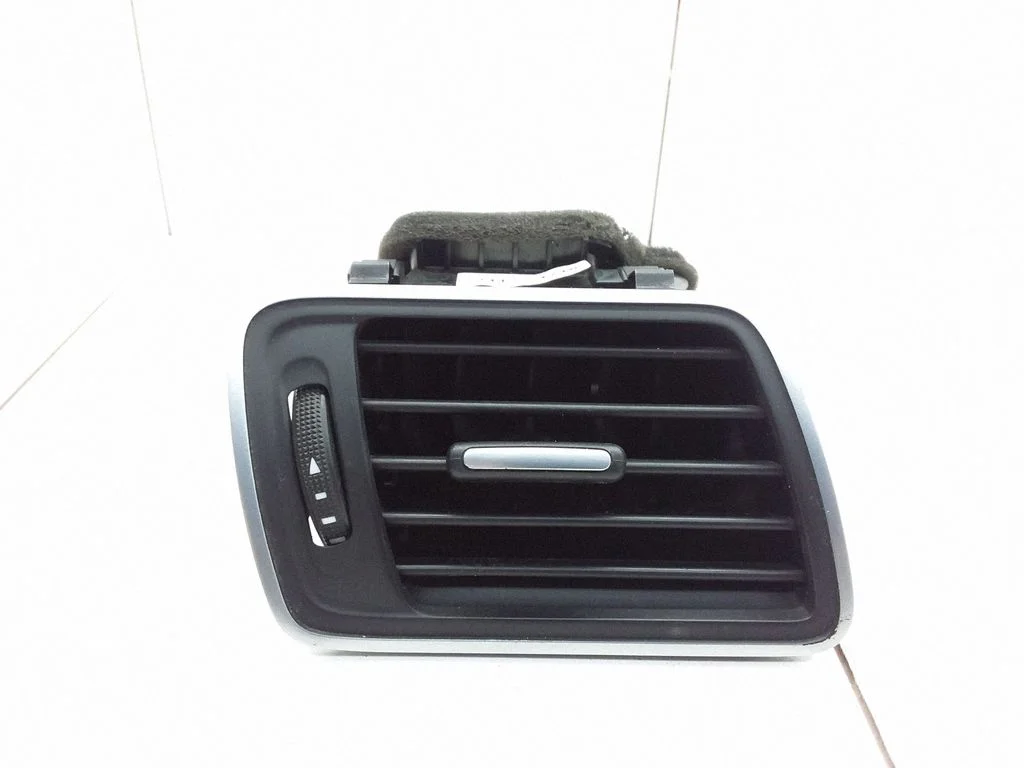 Dashboard air vent grill cover trim – Volkswagen Passat CC (2008-2016)