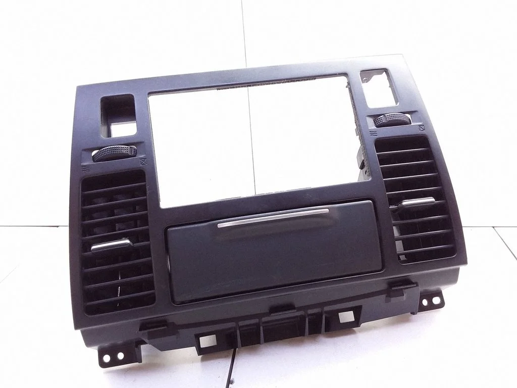 Armatuurlaua õhutusresti kate P10381A29S40 – Nissan Versa (2006-2012)