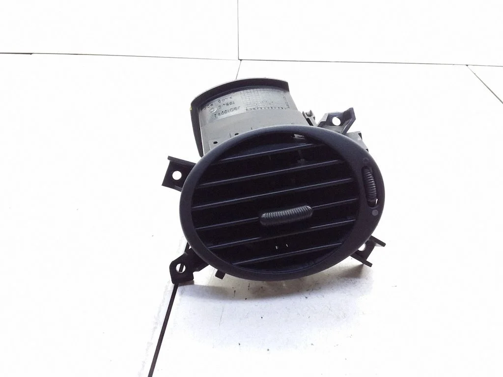 Paneļa gaisa restītes JBD100920