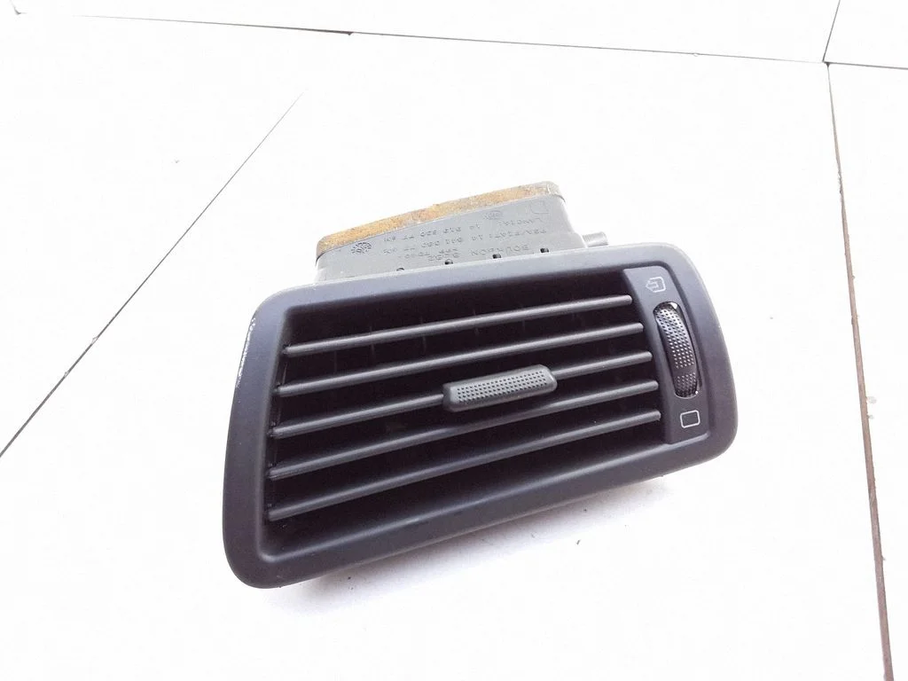 Dashboard air vent grill cover trim 1484108077