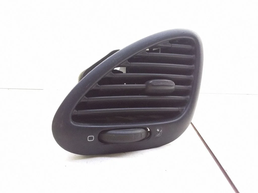 Dashboard air vent grill cover trim 95VWA018B09