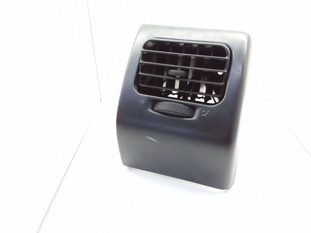 Paneļa gaisa restītes – Volkswagen Golf III (1992-1997)