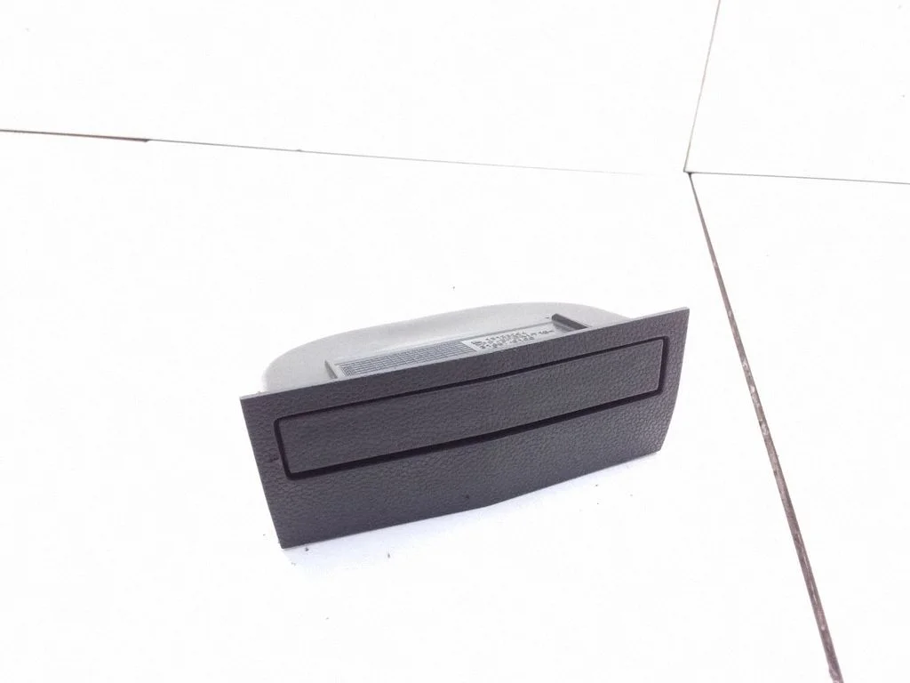 Pelnutrauks panelī – Opel Astra H (2004-2012)