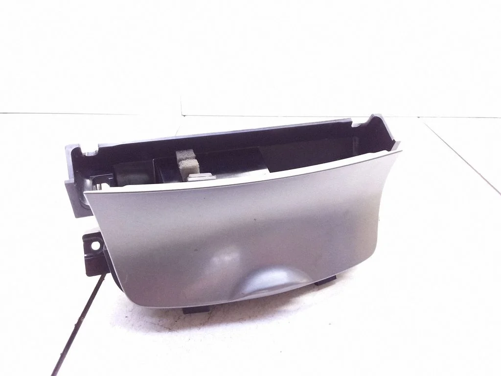 Car ashtray – Mazda 6 (2002-2008)