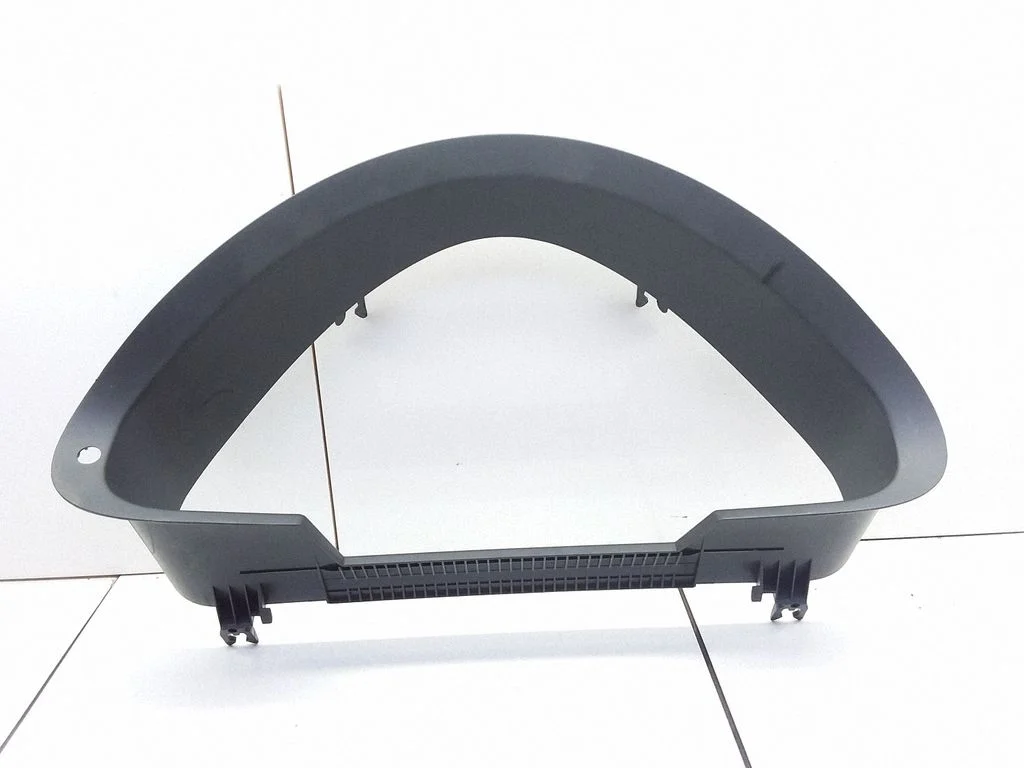 Dashboard trim – Mercedes-Benz E-Class W211 (2002-2009)