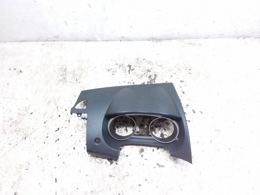 Dashboard trim 8060A012
