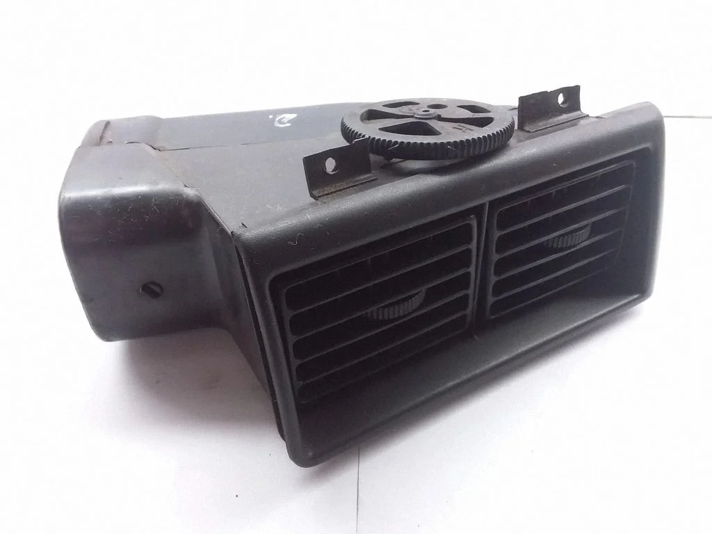 Dashboard side air vent grill/cover trim 443819984A