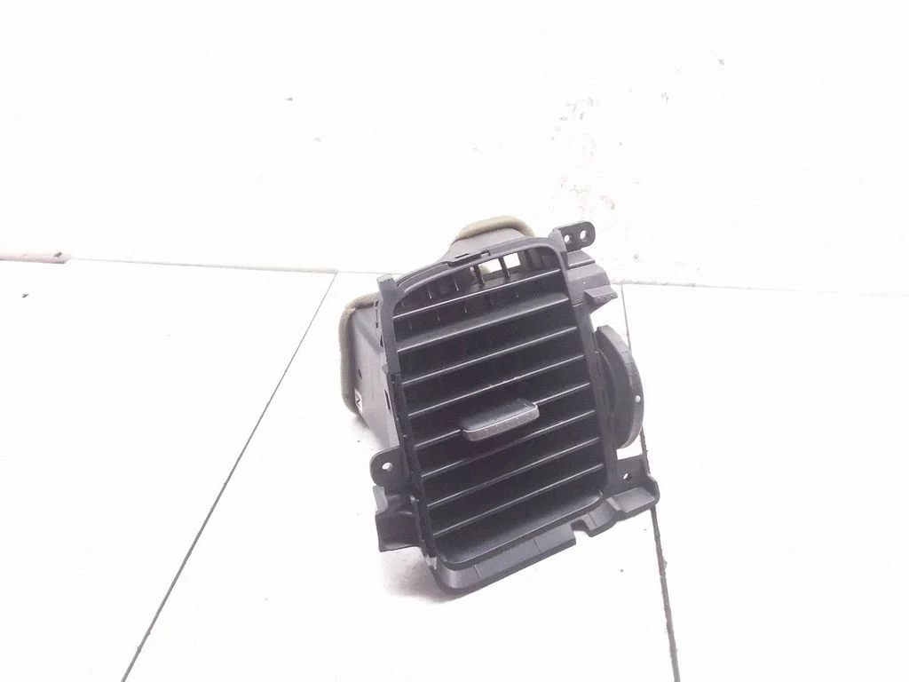 Armatuurlaua külje õhutusresti kate – Honda Civic (2006-2011)