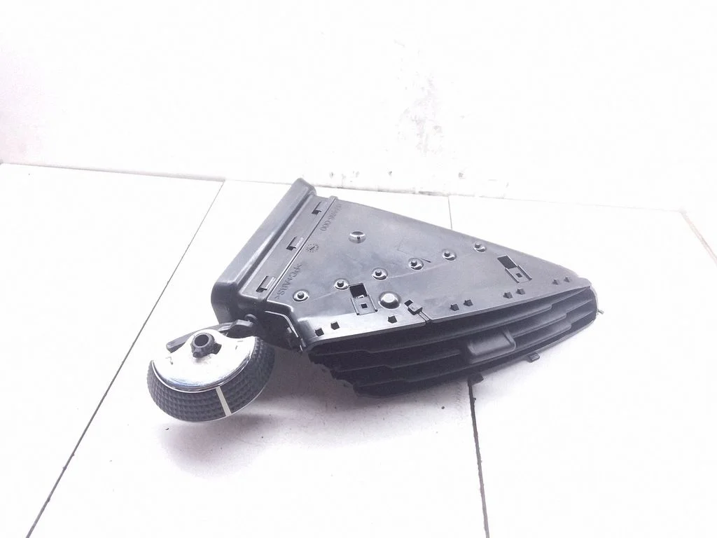 Dashboard side air vent grill/cover trim – Ford C-MAX II (2010-2019)