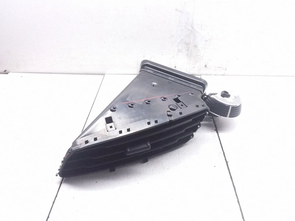 Dashboard side air vent grill/cover trim – Ford C-MAX II (2010-2019)