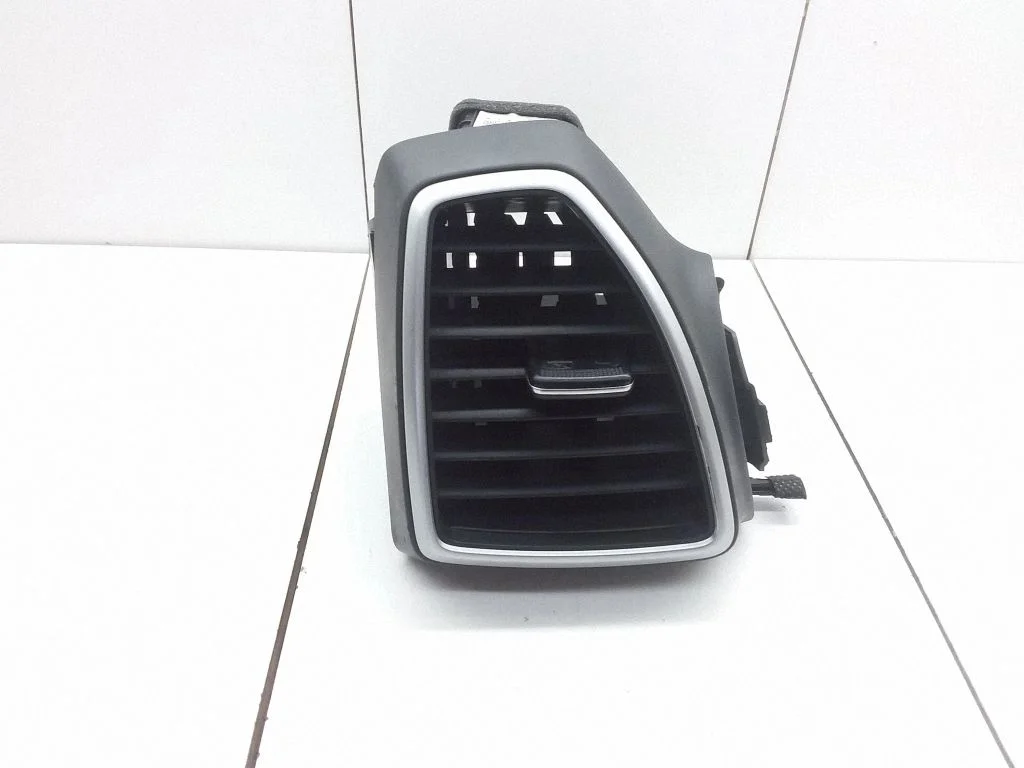 Dashboard side air vent grill/cover trim 97490D7BB0TTS
