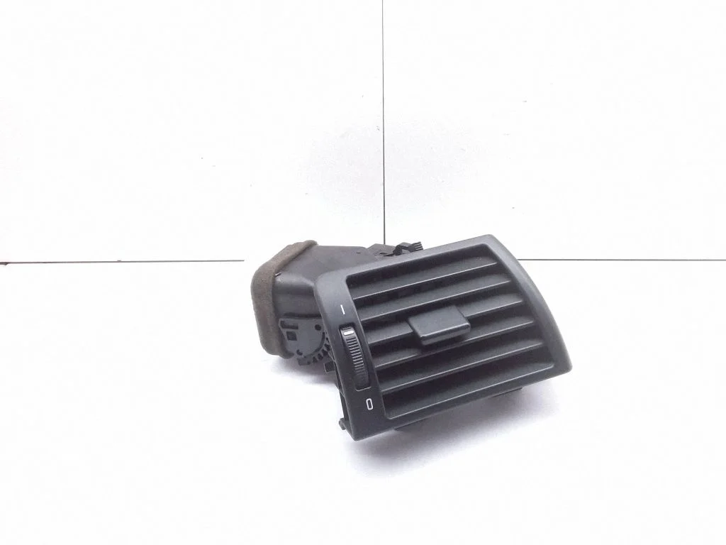 Dashboard side air vent grill/cover trim – BMW 3 Series E46 (1998-2005)