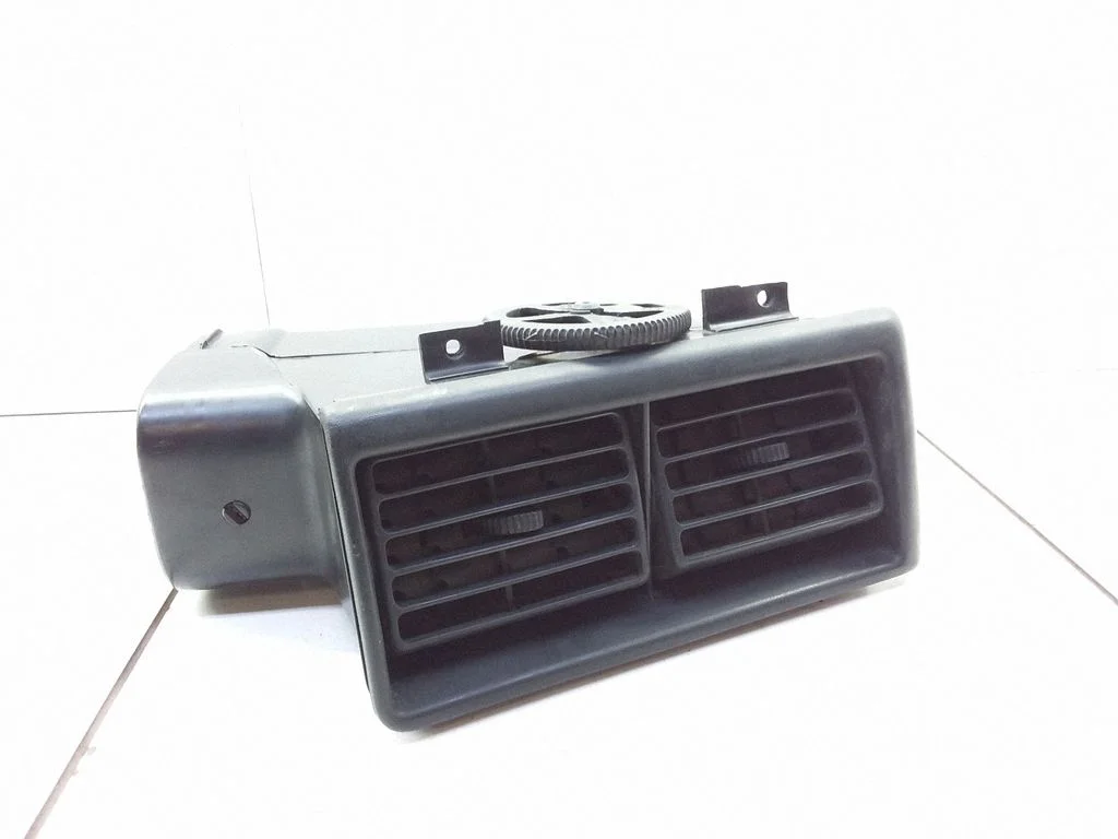 Dashboard side air vent grill/cover trim – Audi 100 200 5000 C3 (1982-1991)