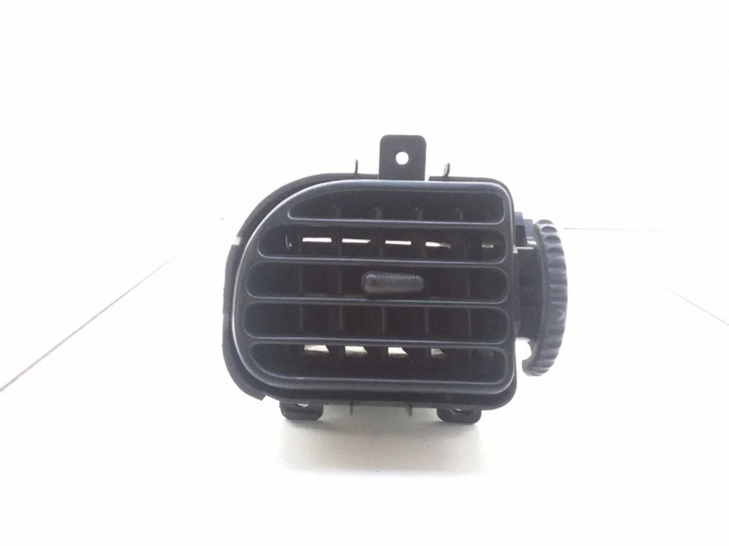 Dashboard side air vent grill/cover trim BC1CGM831