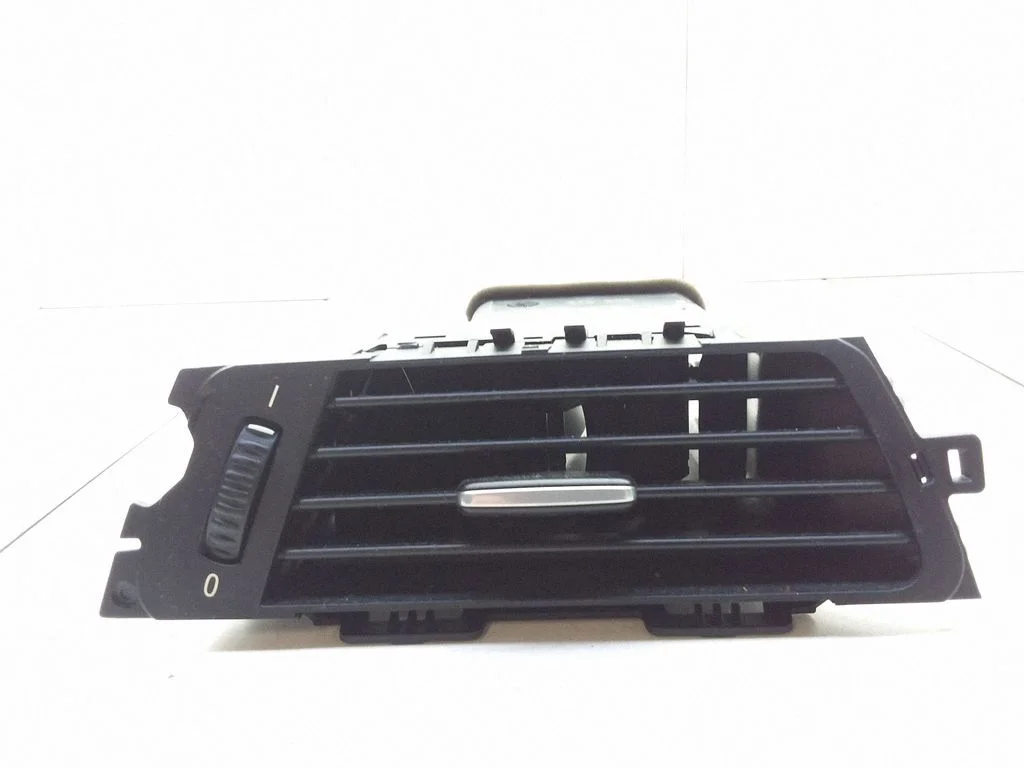 Dashboard side air vent grill/cover trim 64227151201