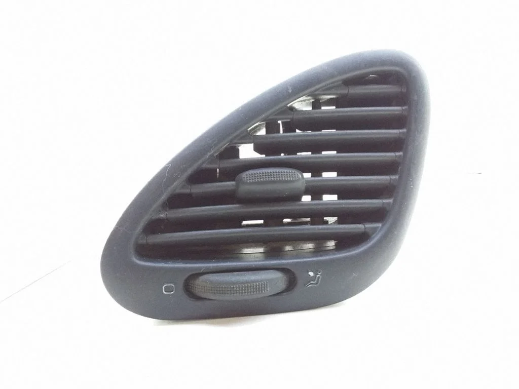 Dashboard side air vent grill/cover trim 7M1819703E