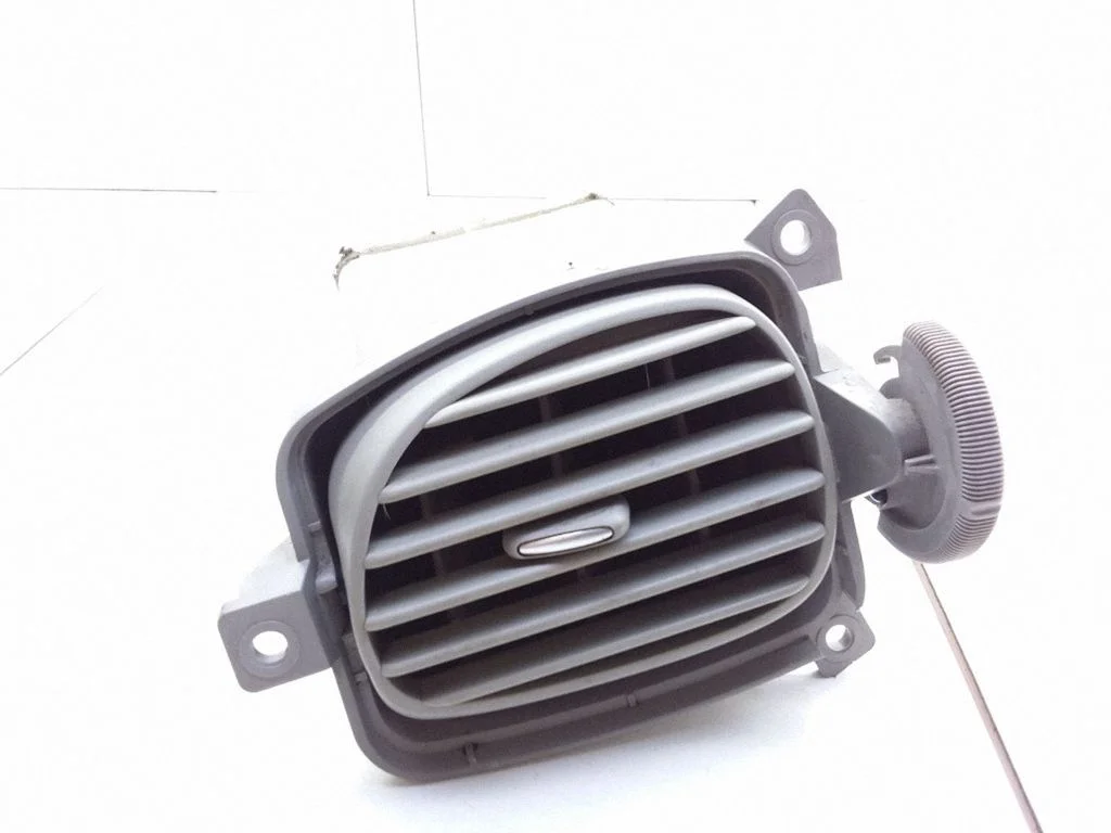 Dashboard side air vent grill/cover trim 68760BU200