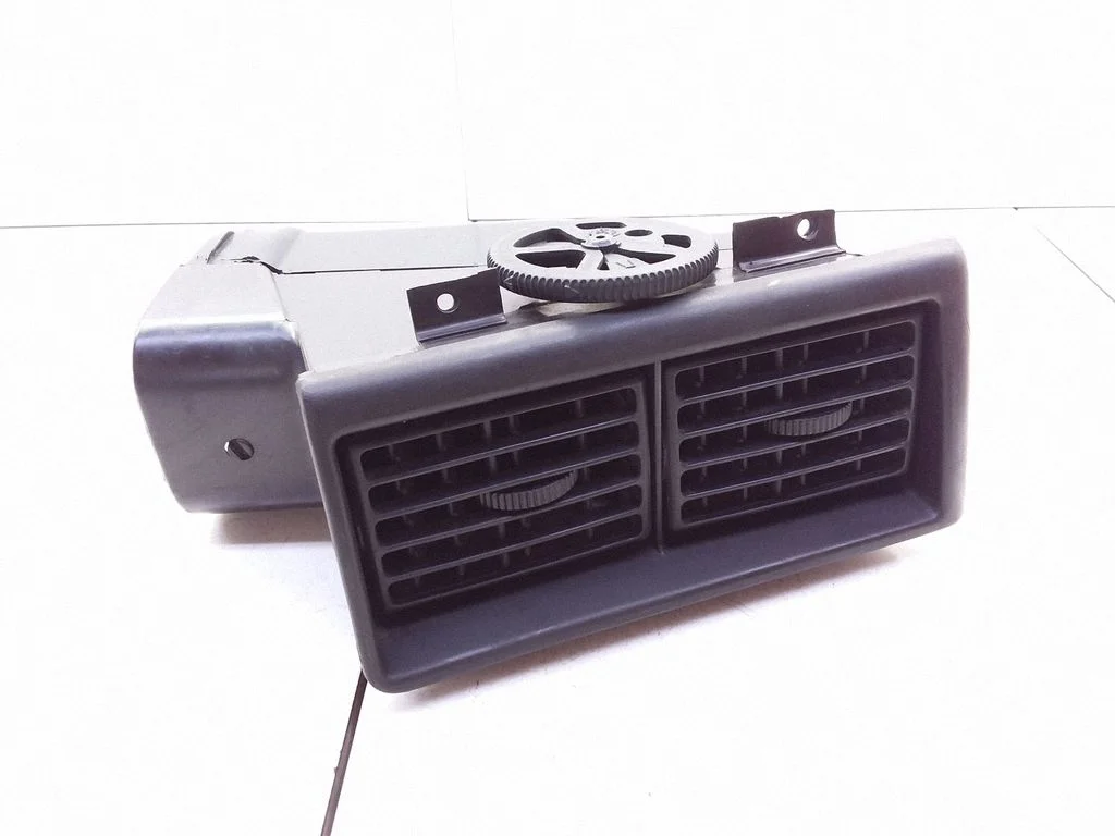 Dashboard side air vent grill/cover trim – Audi 100 200 5000 C3 (1982-1991)