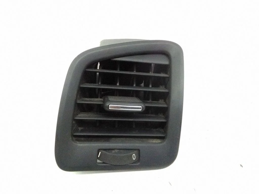 Dashboard side air vent grill/cover trim – Opel Insignia A (2008-2017)