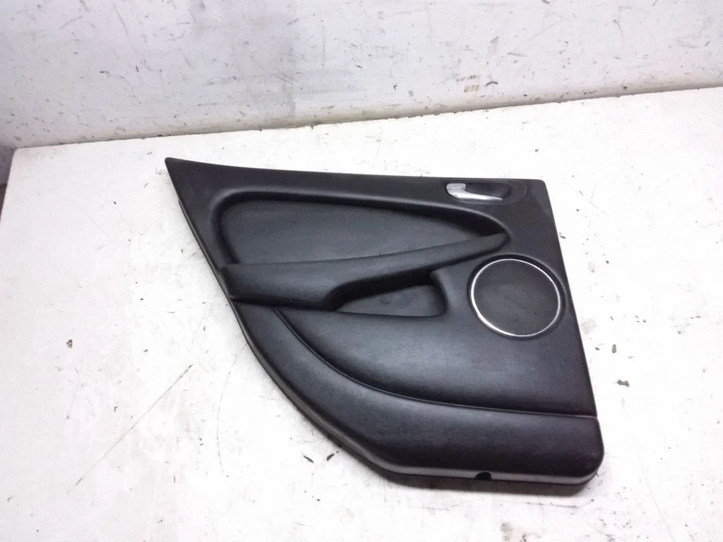 Rear door card panel trim 186019