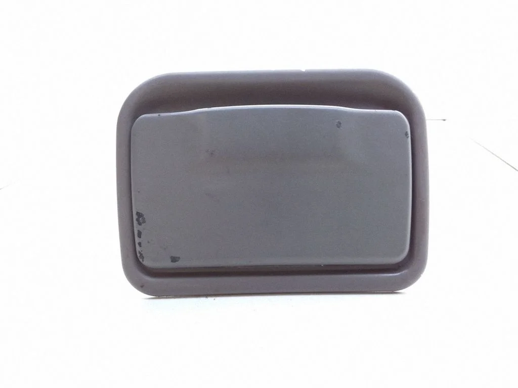 Rear door ashtray – Subaru Forester SF (2000-2003)