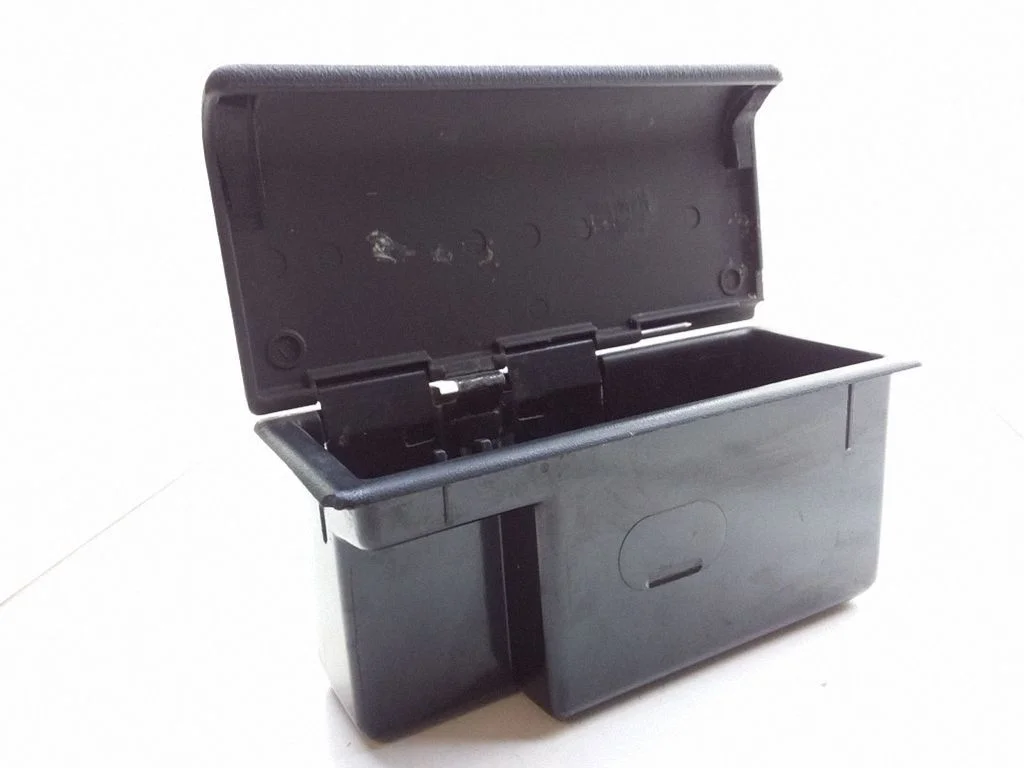 Rear door ashtray