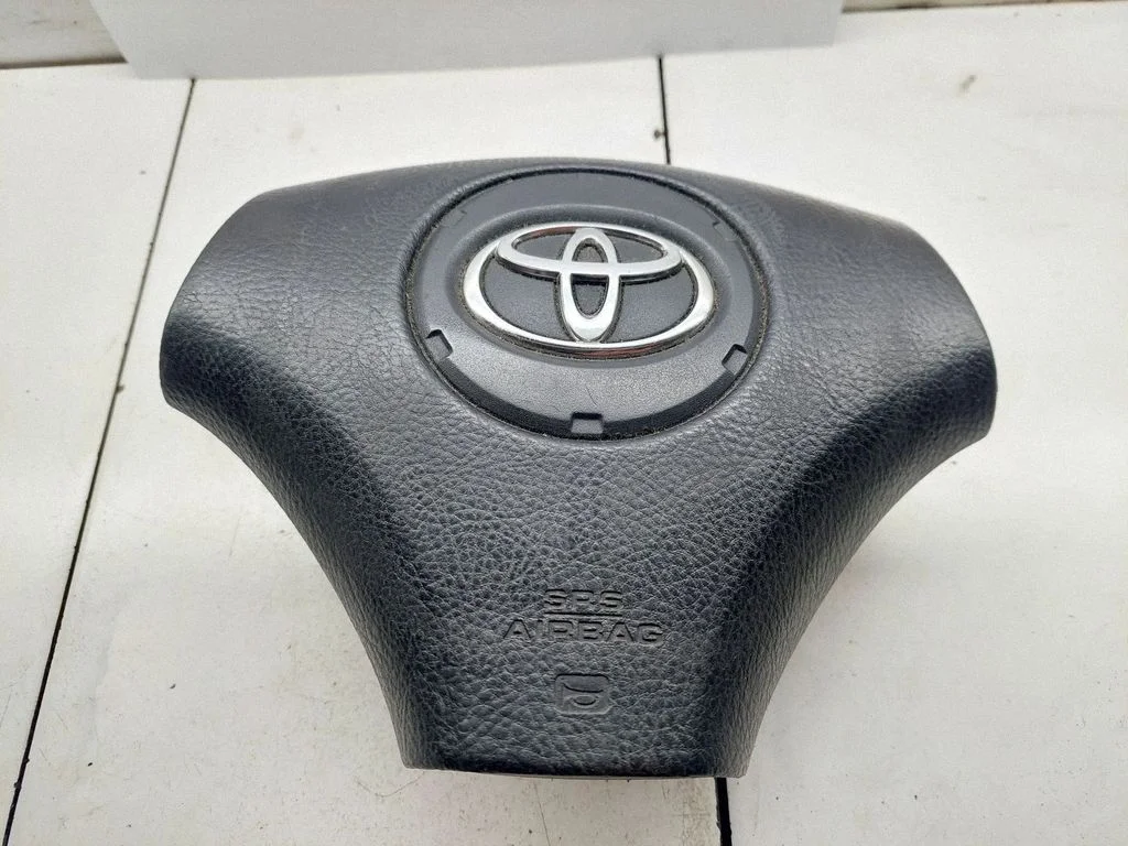 Poduszka powietrzna kierownicy – Toyota Corolla Verso E121 (2001-2004)