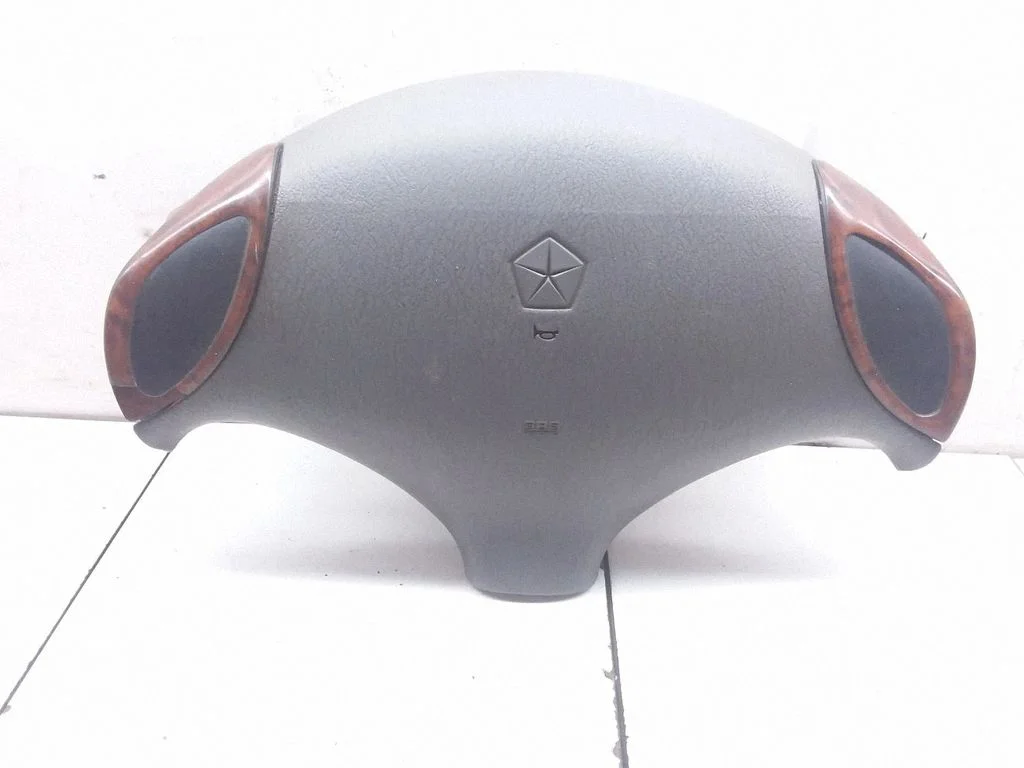 Steering wheel airbag – Chrysler Grand Voyager II (1990-1995)