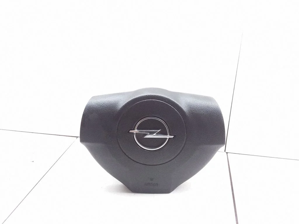 Steering wheel airbag – Opel Astra H (2004-2012)