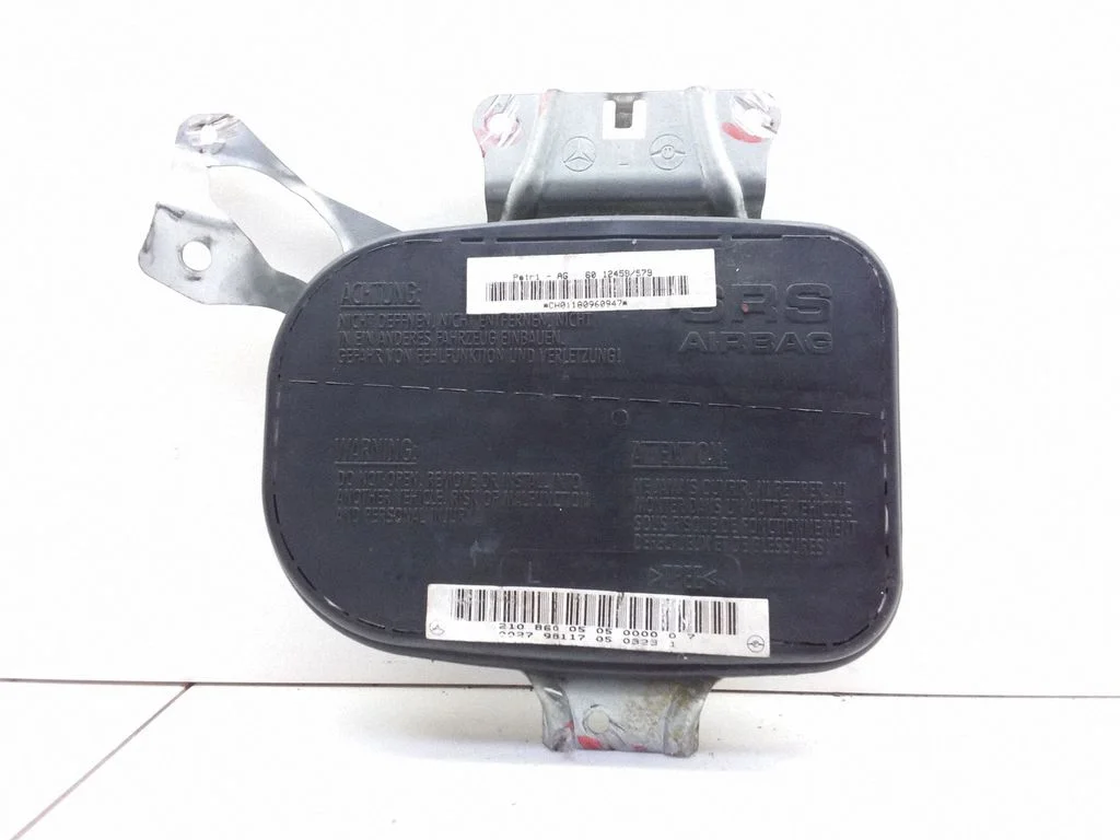 Front door airbag – Mercedes-Benz E-Class W210 (1995-2002)