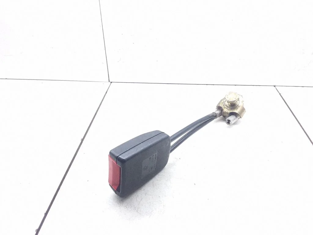 Rear seatbelt buckle 1C0858675