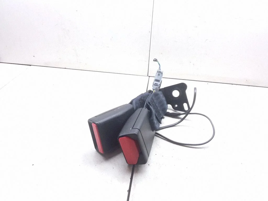 Rear seatbelt buckle – Renault Zoe (2012-)