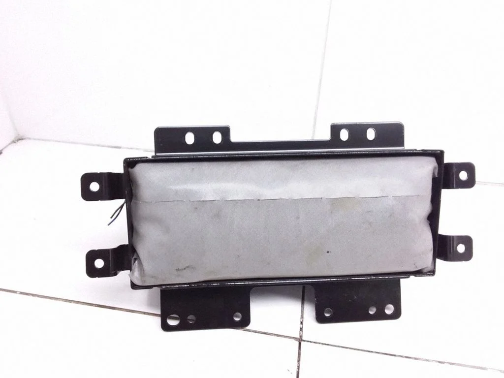 Passenger airbag 845601C