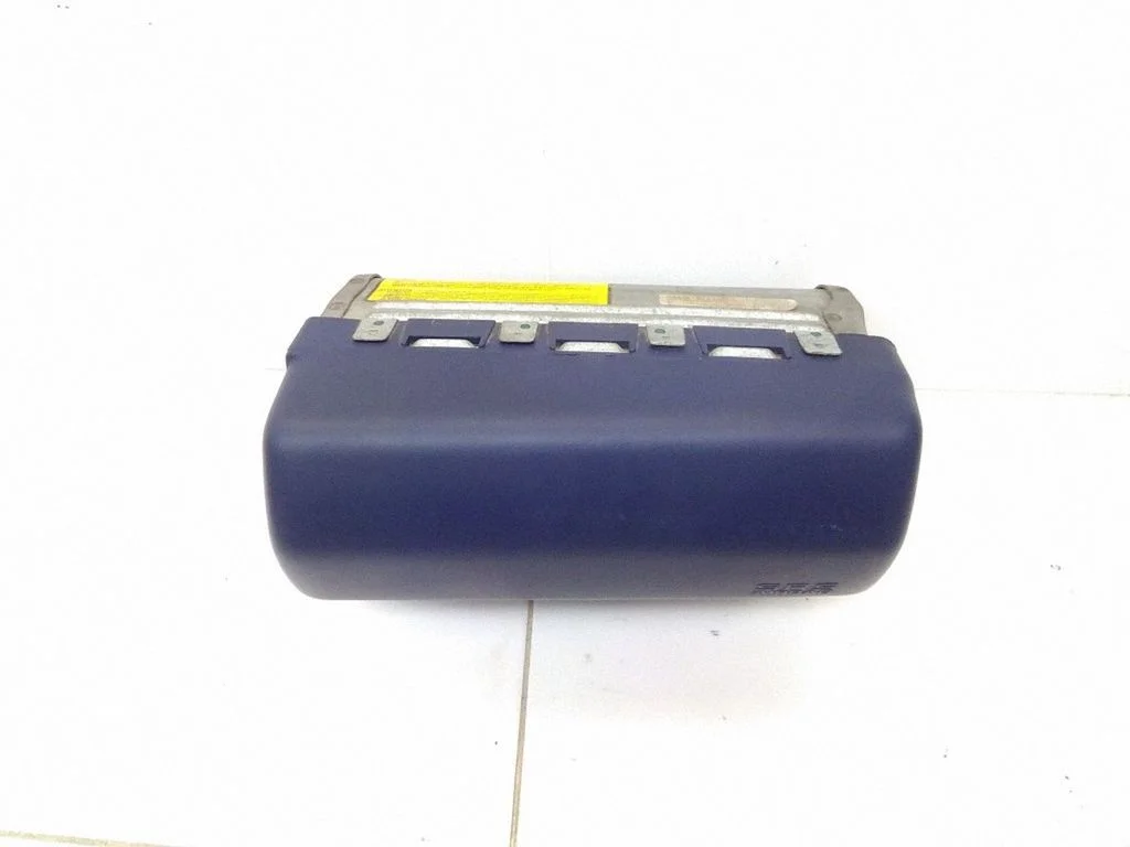 Passenger airbag 0001123V020