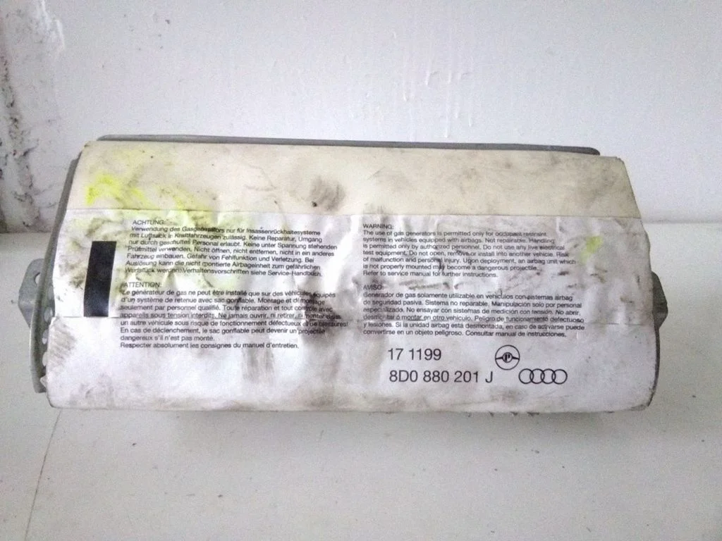 Passenger airbag 8D0880201J