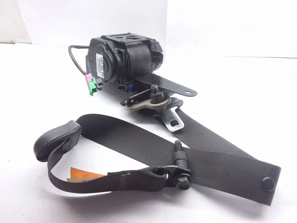 Front seatbelt – Opel Antara (2006-2016)