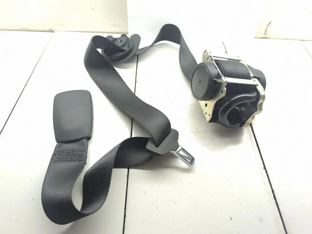 Front seatbelt – BMW X1 F48 F49 (2015-2022)