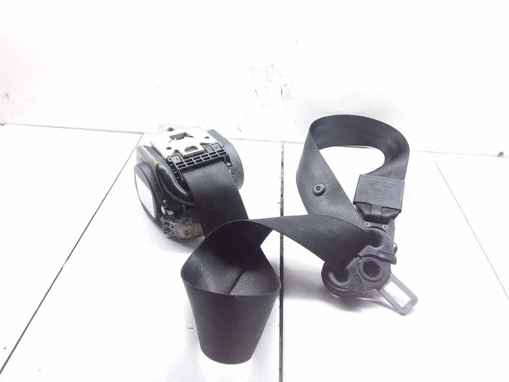 Front seatbelt – Audi Q7 4L (2005-2015)