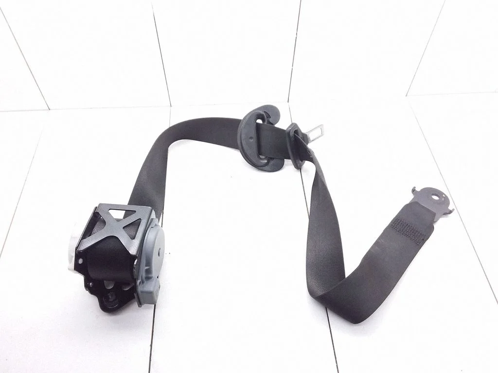 Front seatbelt – BMW X5 E70 (2006-2013)