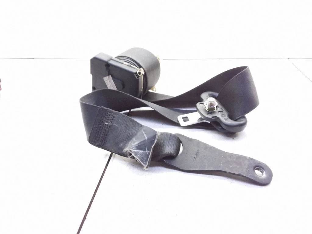 Front seatbelt 33046442