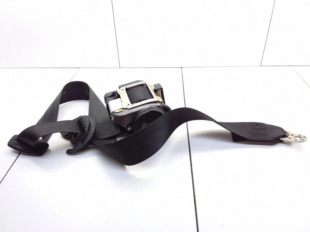 Pas bezpieczeństwa przedni – Volkswagen Passat B5 (1997-2000)